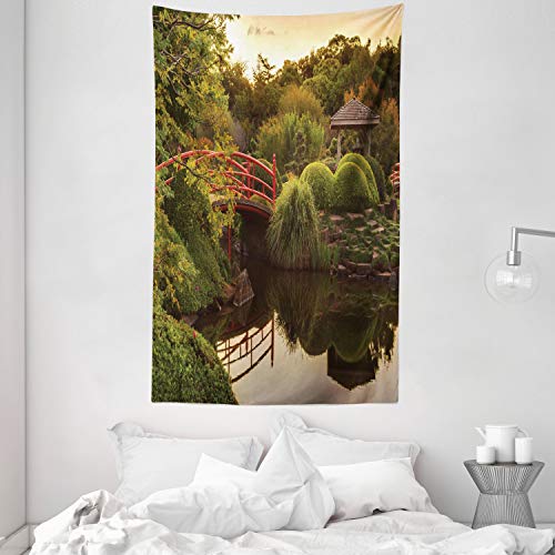 ABAKUHAUS Japonés Tapiz de Pared y Cubrecama Suave, Jardín Tranquilo Atardecer Reflejos en el Agua Puente Rojo Estanque Crepúsculo, Decoración para el Cuarto, 140 x 230 cm, Verde