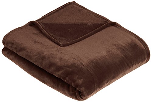 Amazon Basics - Manta, hecha de felpa suave de terciopelo - 168 x 229cm - marrón chocolate