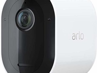 Arlo Pro4 Spotlight, Cámara vigilancia wifi exterior, faro y sirena integrados, detector de movimiento, visión nocturna en color, Con una prueba gratuita de 90 días de Arlo Secure, Blanco