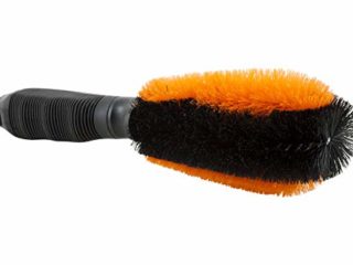 Armor All® - Cepillo para llantas para el cuidado de tu coche - Limpia diseños complejos de ruedas y zonas de difícil acceso - 1 unidad