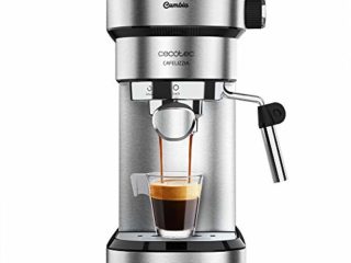 Cecotec Cafetera Express Cafelizzia 790 Steel para espressos y cappuccinos, Brazo portafiltros con Doble Salida y Dos filtros, 20 Bares de Presión, Depósito extraíble de 1,2L, 1350W, Acero