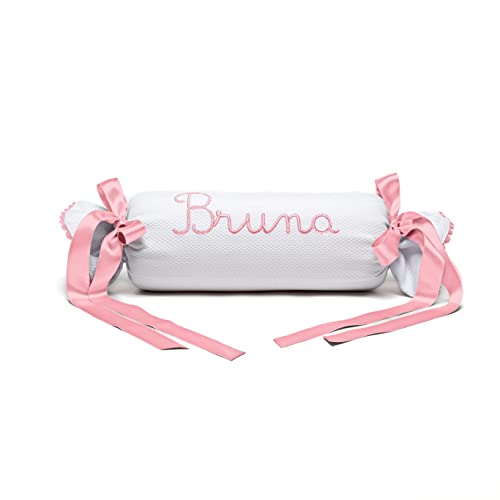Cojín para Bebé Personalizado – Cojín Cuna Personalizado - Caramelo bebé con Nombre - Rulo bebé Personalizado - Cojín Cuna bebé - Cojín Recién Nacido - Piqué - Nenel (Blanco/Rosa bebé)
