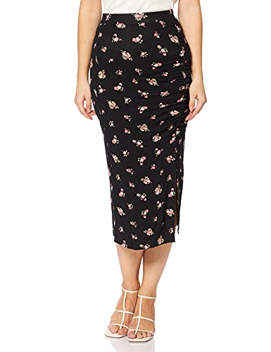 Falda midi con goma en la cintura, con detalle de frunces en el lateral y con abertura.