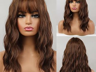 HAIRCUBE Pelucas largas y onduladas de color marrón para mujer, peluca sintética de pelo natural con flequillo de aire, pelucas completas para uso diario y de fiesta