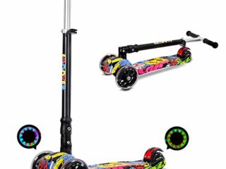 IMMEK Patinete Niño Plegable con 3 Ruedas PU Led Luces Iluminadas para 3 a 12 Años Altura Ajustable Desde 75-83 CM Niños y Niñas Juguetes y Regalos con Freno Posterior Carga Máxima 50 KG (Grafiti)