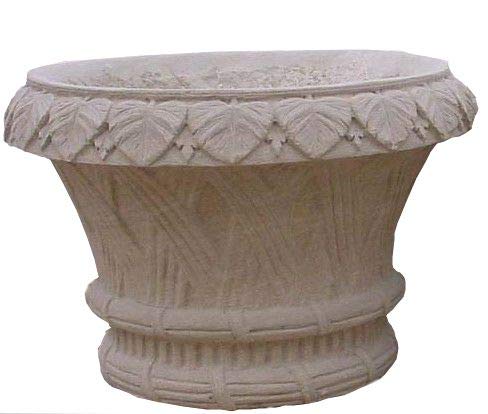 Macetero Mod. F061. Macetero de Piedra caliza trabajada a Mano. Medidas 61cm diametro y 40cm. de Altura. Peso 240kg. Ideal para Exterior o Interior. Decorativo