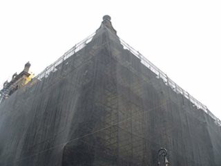 Malla mosquitera andamio 8 X 30 para arreglo de fachadas color negro muy resistente