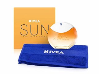 NIVEA SUN EdT Eau de Toilette (1 x 30 ml) con el original aroma de la crema solar NIVEA SUN, perfume para mujer en un icónico frasco de perfume, y Toalla NIVEA incluida