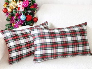 PEIRUK Juego de 2 Fundas de cojín de Tela Escocesa de tartán escocés navideño, Funda de cojín de poliéster para decoración del hogar de la Granja, Rojo y Verde, 18 x 18 Pulgadas