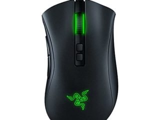 Razer DeathAdder V2 - Ratón Gaming con cable y comodidad ergonómica para PC / Mac (interruptores ópticos, sensor óptico Focus+ 20K, cable Speedflex, memoria integrada) Negro