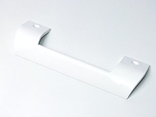 Recamania Tirador Puerta frigorifico Blanco. BALAY, Bosch, C.O. 490705. Medidas: Longitud 245mm, Anclaje 197mm.