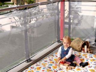 Reer 71743 - Red de seguridad para balcones (94cm x 294cm)