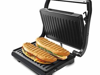 Taurus 968419000 Grill & Toast - Sandwichera con placas grill antiadherentes, 700 W, tapa basculante, gancho fijo de cierre, bandeja recoge grasas, Color Azul y Negro