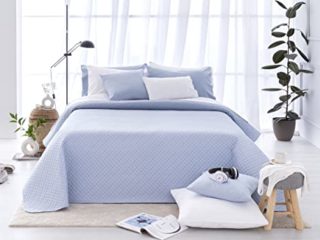 Todocama – Colcha boutí Fina con diseño piqué, para Primavera, Verano, otoño e Invierno. 100% Microfibra Extra Suave. Colcha Cubre Cama Multiusos. Cama 120/135 - 230x260cm Azul Claro